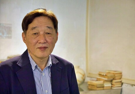 "전하, 그때 왜 그리하셨습니까"