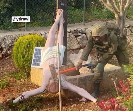 이스라엘 병사는 왜 예수상을 파괴했나