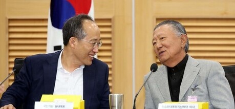 이승만기념관 세우자더니 2·28을 헌법에? 추경호 자가당착