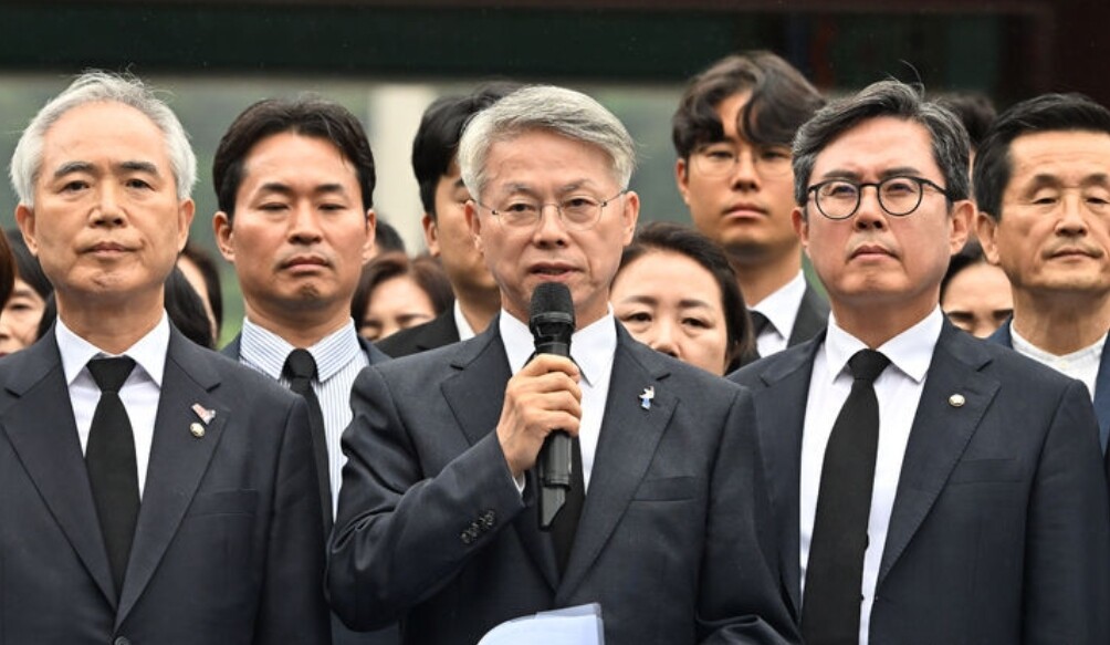 양동시장서 5·18참까지…민형배, 첫...