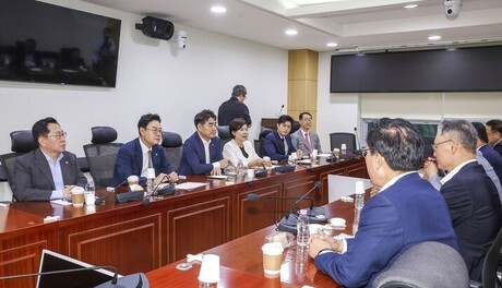 거세지는 장동혁 '징계 정치' 역풍…침몰하는 제1야당