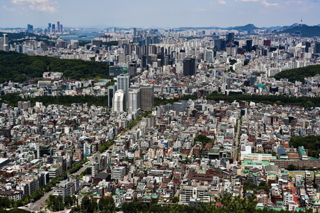 전세대출 금리 뛰자 월세 비중 역대 최고…설 자리 좁아지는 '갭투자'