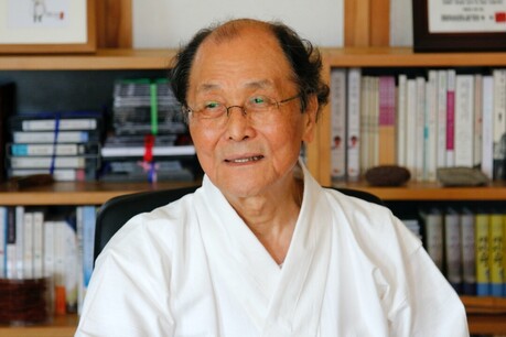"노장의 투혼이 새롭게 빚어낸 영원한 사랑의 전설"